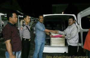 Jenazah Tersangka Perampokan Toko Emas Gelumbang di serahkan
