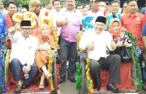 Tanjidor dan Becak Iringi Pasangan SYAMSUL-HANAN di KPU Muara Enim