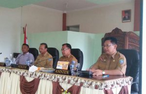 BUPATI BANGKA BARAT BERSAMA KIP PROVINSI BANGKA BELITUNG SOSIALISASI KETERBUKAAN IMFORMASI PUBLIK