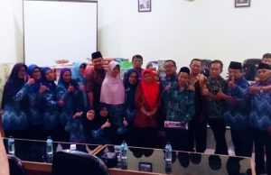 Acara Perpisahan Kepala Sekolah yang Purnabakti