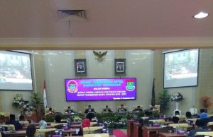 Usai Dilantik Gubernur Banten, Zaki – Mad Romli Hadiri Rapat Paripurna Istimewa Bersama DPRD