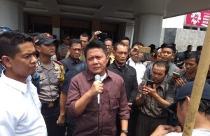 KAUKRP Demo, Herman Deru : Kita Siap Berikan Sanksi Perusahaan Pelanggar UU Ketenagakerjaan