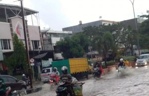 Sejumlah Ruas Jalan di Prabumulih Banjir