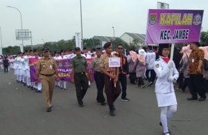 Camat Rudi Lesmana, Kerahkan Ratusan Masyarakat Jambe Untuk Mengikuti Pawai Ta’aruf MTQ Ke – 49