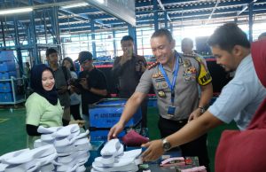 Viral Desain Sepatu Dianggap Mirip Lafaz Allah, Kapolresta Tangerang Datangi Pabrik Sepatu