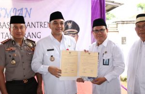 Tingkatkan Kualitas Belajar Mengajar Di Ponpes, Bupati Zaki Resmikan 46 Sanitren