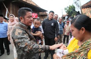 Belusukan Ke Kabupaten PALI, Gubernur Temui Warga Air Itam dan Warga Tempirai