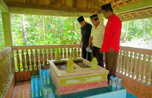 PUYANG SUNGAI RANDE MEMANGGIL!!! Tiga Garis Keturunan Syiak Wali Wahyar Bakal Gelar Turunkan Pusaka (Pesake) dan Halal Bilhalal Akbar