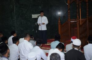 DPRD dan Pemerintah Provinsi Sumsel Gelar Sholat Isya dan Teraweh Berjamaah