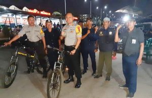 Patroli Sepeda, Kapolsek Kawasan Muara Baru Sambangi PAM SWAKARSA
