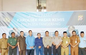 Sertijab Kapolsek Pasar Kemis, Kompol Syarifulloh SH kepada AKP Bambang Supeno SIK