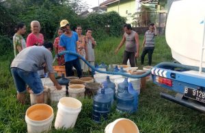 PDAM TKR Terus Bantu Warga Tengah Dilanda Kekeringan