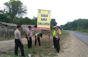 Cegah Lakalantas, Pasang Spanduk Hingga Perbatasan Daerah