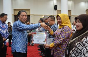 Pemkab Tangerang Raih Predikat Menuju Informatif