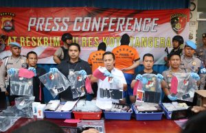Polresta Tangerang Gerebek Diduga Sindikat Pembelian Hand Phone Rusak