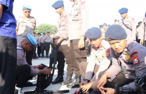 Kabid Propam Pastikan, Personil Tidak Bawa SENPI Saat Pengamanan Aksi Unjuk Rasa Buruh