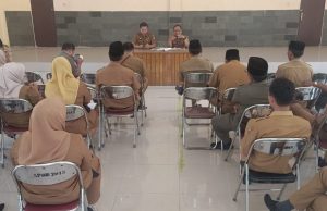 Camat Kronjo Gelar Rapat Kordinasi Laporan Kegiatan Staf