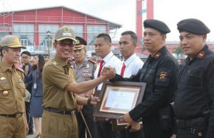 Walikota Palembang Harnojoyo Berikan 3 Penghargaan Untuk Jajaran Polrestabes Palembang