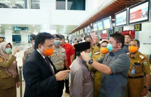 Sidak Ke Bandara, Gubernur Sumsel Sosialisasikan Kewaspadaan Terhadap Virus Corona