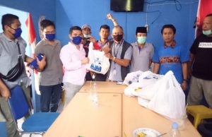 Politisi PAN Rusdi Tahar Peduli Dampak Covid-19 Bantu Wartawan Bertugas di Ogan Ilir