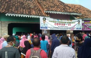 Membludak, Warga Desa Pasir Muncang Terima Penyaluran BST Kemensos Tahap ll