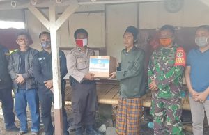 Peringati Hari Bhayangkara, Polsek Mauk Bagikan Sembako Kepada Warga Kurang Mampu