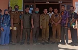 Anggota DPRD Komisi I Lampura Sambangi Desa Talang Bojong Sosialisasi Covid-19