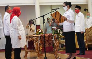 Lantik Ketua PMI PALI, Feby Deru Minta PMI Aktif Sosialisasikan Protokol Kesehatan
