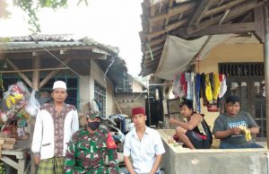 Jelang New Normal, Ini Pesan Babinsa Koramil Cikande Kepada Warga