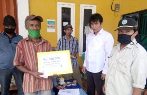 Pemdes Serumpun Jaya Lanjutkan Pembagian BLT Tahap 5 Kepada Warga Berhak Menerima