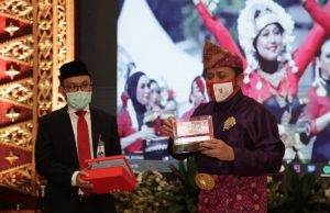 Herman Deru Bersama Forkompinda Semarakkan Peresmian Uang Baru Rp.75.000