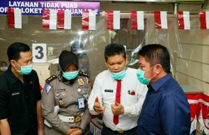HD Tinjau Pelayanan Kantor Samsat Palembang Kepatuhan Warga WP Sumsel Membaik