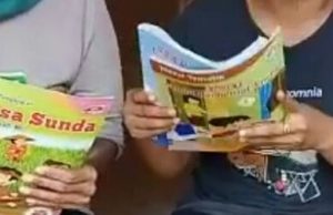 Meski Dilarang, Oknum Guru SDN Sukamulya ll Kabupaten Tangerang Diduga Jual Buku LKS Ke Siswa