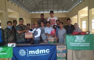 PDPM dan MDMC Muara Enim Salurkan Bantuan Untuk Korban Banjir Desa Ujanmas Baru