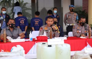Polda Banten Gelar Press Conference Hasil Ungkap Dugaan Produksi Madu Palsu