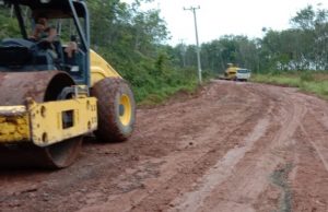 PUTR Tulang Bawang Turunkan Alat Perbaiki Ruas Jalan Terputus Talang Buah