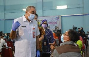 Upaya Capai Herd Immunity, Bupati Tangerang Ahmed Zaki Iskandar Terus Pantau Vaksin