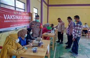 Bangun Herd Immunity, Polsek Cisoka Gelar Serbuan Vaksinasi Presisi di Desa Pasanggrahan