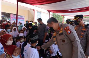Kapolda Banten Bersama Kapolresta Tangerang Pantau Kegiatan Vaksinasi Massal Usia Pelajar di Solear