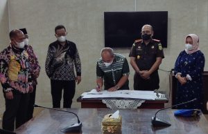 Tertibkan Aset Barang Milik Daerah, Pemkot Pangkalpinang dan Enam Instansi Vertikal Tandatangani Naskah Hibah