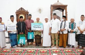 Molen Safari Ramadhan Berikan Bantuan Dana Hibah Kepada Pengurus Masjid Al-Hasana