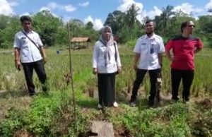 Camat Abung Tinggi Tinjau Lokasi Pembuatan Kolam Ikan di Desa Ulak Rengas
