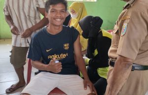 Masyarakat Mulya Jaya Antusias Ikuti Vaksinasi Booster