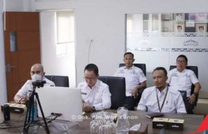 Sekda Way Kanan Ikuti Rakornas Pengendalian Inflasi Daerah Tahun 2022 Secara Virtual