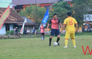 Kunjungi Bumi Sedulang Setudung, Tim Persipra All Star Prabumulih Bertanding Melawan Tim Kesebelasan Serumpun OS