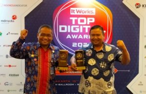 Kado Akhir Tahun, Perumdam Tirta Tarum Karawang Kembali Sabet Penghargaan Top Digital Awards 2022