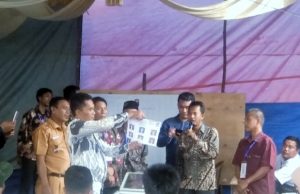 Warga Lunas Jaya Selenggarakan Pesta Demokrasi Pemilihan Anggota BPD