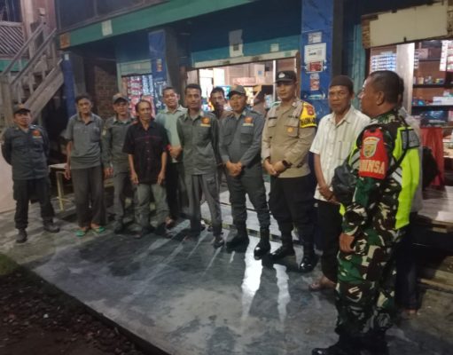 Ciptakan Kondisi Aman, Babinsa Koramil 404-03 Pendopo PALI dan Bhabinkamtibmas Kompak Patroli Bersama